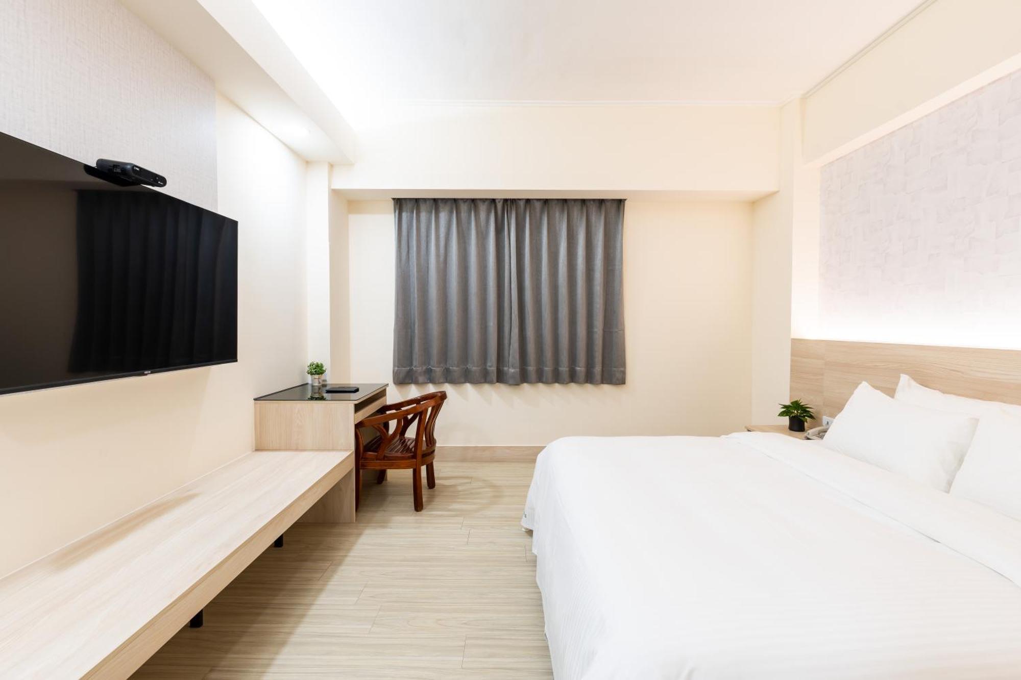 Etung Hotel Тайчжун Экстерьер фото