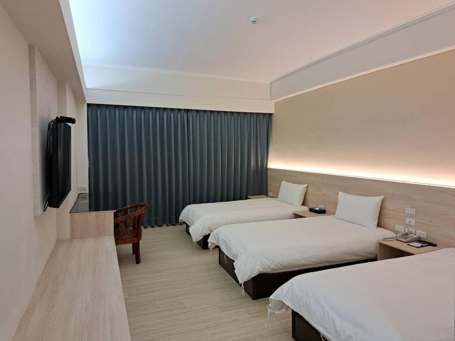 Etung Hotel Тайчжун Экстерьер фото